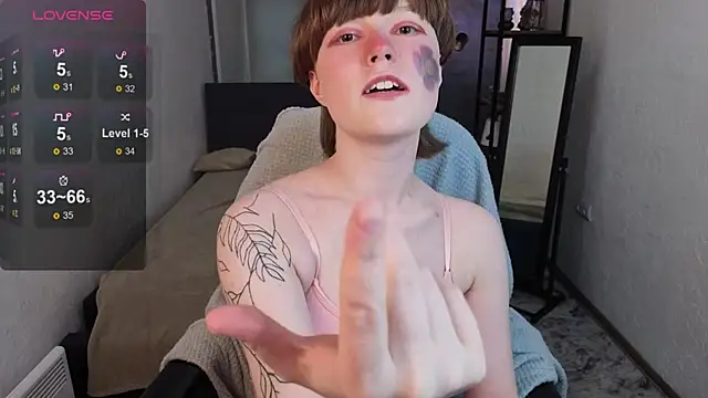  DreamLuna1  online show from April 7, 2026, 12:18 pm