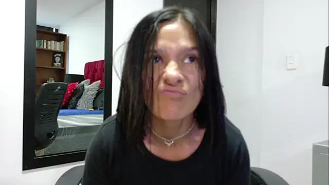 Amelie Blake online show from July 10, 2026, 5:24 pm