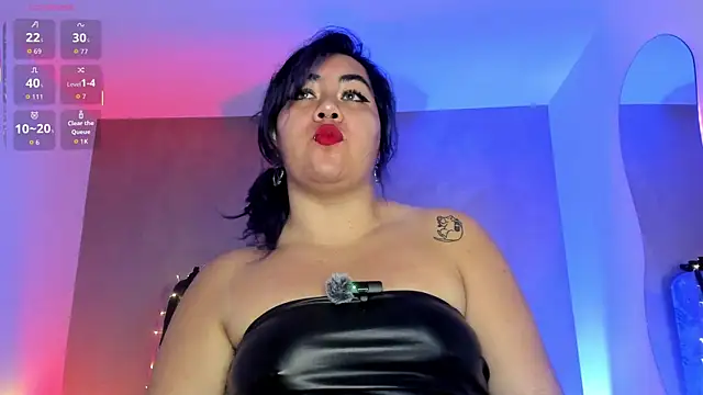 lilith velvet  online show from April 2, 2026, 1:51 pm