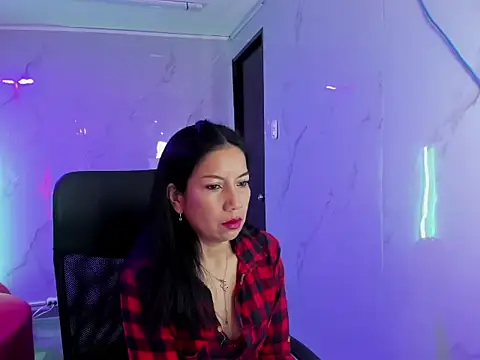 Snapshot of Megan_Collinss1 chatting on April 14, 2026, 2:22 pm Megan Collinss1 online show from April 14, 2026, 2:22 pm