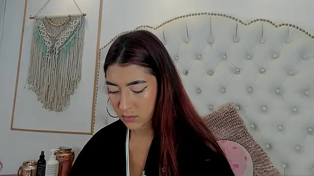 Sara funy online show from April 24, 2026, 11:23 am