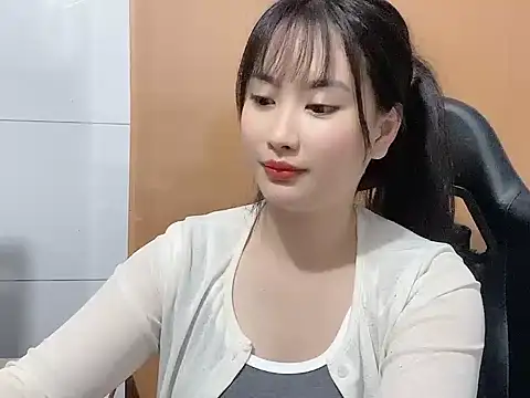 Snapshot of Sunny2868 chatting on March 4, 2026, 2:25 pm Sunny2868 online show from March 4, 2026, 2:25 pm