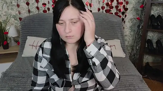 Snapshot of AngelNoir_ chatting on February 24, 2026, 9:04 pm AngelNoir online show from February 24, 2026, 9:04 pm