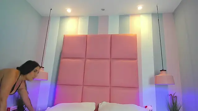 Ana MariaB online show from February 26, 2026, 5:46 pm