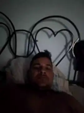 Snapshot of Dilanpene chatting on February 26, 2026, 5:29 am Dilanpene online show from February 26, 2026, 5:29 am