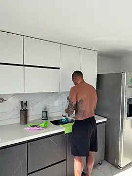 Snapshot of bruno_west chatting on March 11, 2026, 9:53 pm bruno west online show from March 11, 2026, 9:53 pm