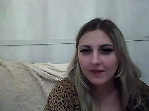 Snapshot of Sweet-Pixie chatting on March 6, 2026, 8:15 pm Sweet-Pixie online show from March 6, 2026, 8:15 pm