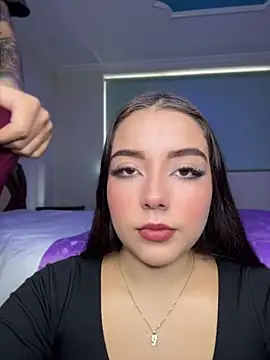 sarah and taylor online show from May 19, 2026, 7:32 pm