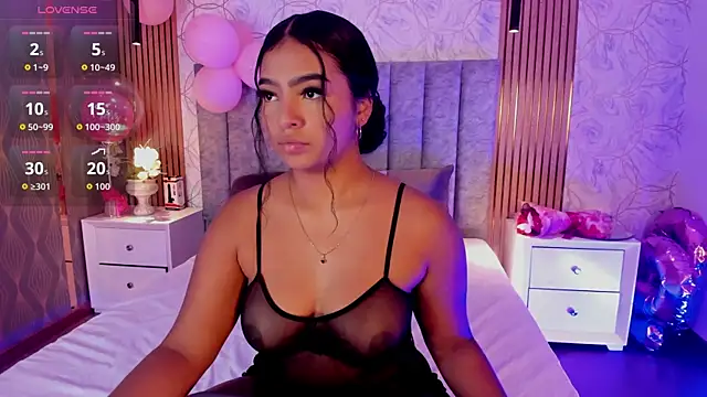 SofiiCruz online show from August 1, 2026, 8:29 pm