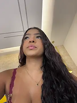 SofiiCruz online show from July 3, 2026, 2:56 pm