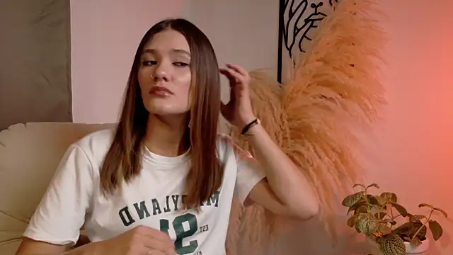 Snapshot of Mia_Benett_ chatting on March 10, 2026, 1:15 pm Mia Benett online show from March 10, 2026, 1:15 pm