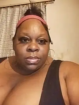 Pinkchocolatebbw online show from March 17, 2026, 3:20 am