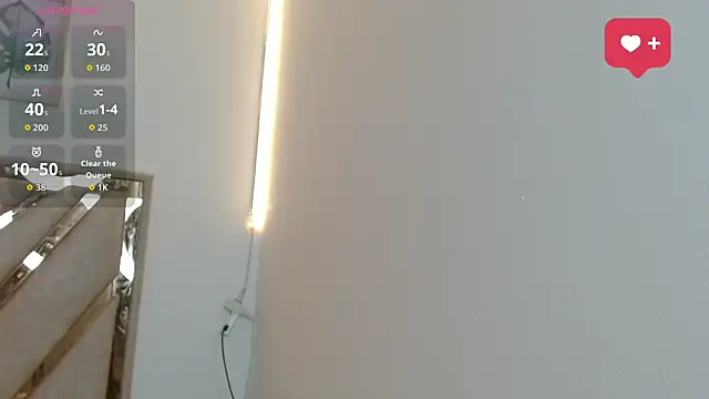 Snapshot of oliver___saint chatting on March 26, 2026, 12:20 am oliver saint online show from March 26, 2026, 12:20 am