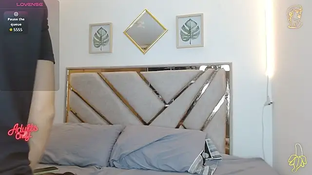 Snapshot of oliver___saint chatting on March 29, 2026, 11:50 pm oliver saint online show from March 29, 2026, 11:50 pm