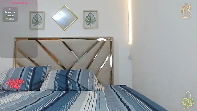 Snapshot of oliver___saint chatting on April 10, 2026, 11:12 pm oliver saint online show from April 10, 2026, 11:12 pm