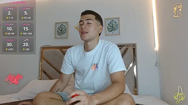 Snapshot of oliver___saint chatting on April 5, 2026, 11:22 pm oliver saint online show from April 5, 2026, 11:22 pm