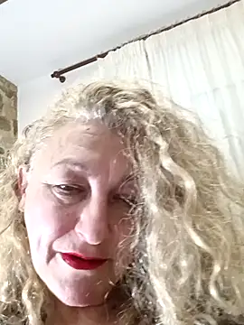 Luccia56 online show from February 26, 2026, 1:38 am