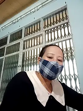 Snapshot of JenyLy68 chatting on April 2, 2026, 1:13 am JenyLy68 online show from April 2, 2026, 1:13 am