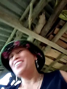 Snapshot of JenyLy68 chatting on March 29, 2026, 10:39 am JenyLy68 online show from March 29, 2026, 10:39 am