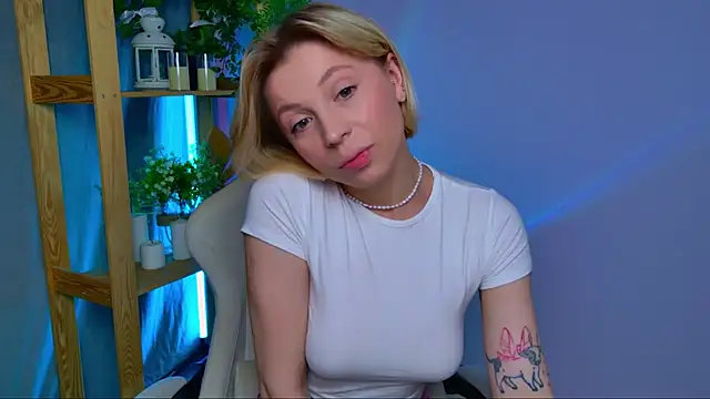 BalerinaCappuccino  online show from March 4, 2026, 5:26 am