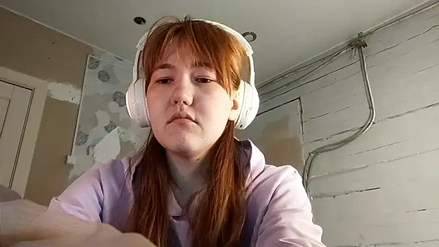 Snapshot of DinaFirebird chatting on February 28, 2026, 4:56 am DinaFirebird online show from February 28, 2026, 4:56 am