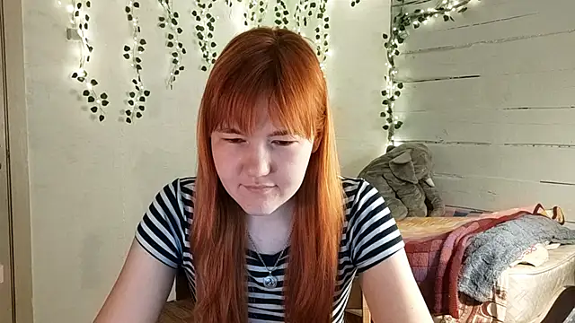 DinaFirebird online show from April 1, 2026, 4:25 am