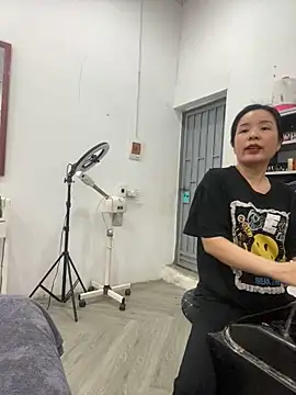 Snapshot of Ivy_Trix2 chatting on April 15, 2026, 9:26 am Ivy Trix2 online show from April 15, 2026, 9:26 am