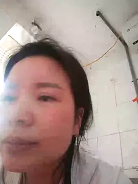 Snapshot of Ivy_Trix2 chatting on March 13, 2026, 3:33 am Ivy Trix2 online show from March 13, 2026, 3:33 am