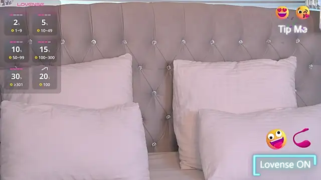 Snapshot of JassyCollins chatting on July 16, 2026, 3:20 pm JassyCollins online show from July 16, 2026, 3:20 pm