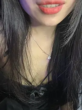 Snapshot of Tinn_tin chatting on April 19, 2026, 6:10 pm Tinn tin online show from April 19, 2026, 6:10 pm