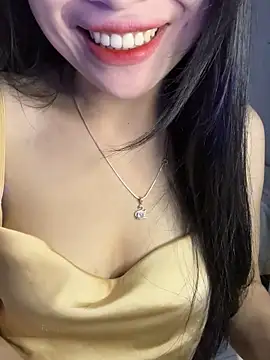 Snapshot of Tinn_tin chatting on April 17, 2026, 2:53 pm Tinn tin online show from April 17, 2026, 2:53 pm