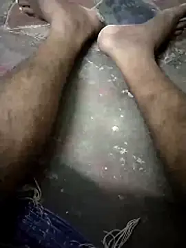 sathish2895 online show from April 25, 2026, 12:08 pm