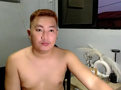 Bigdaddybear888 online show from July 20, 2026, 10:39 am