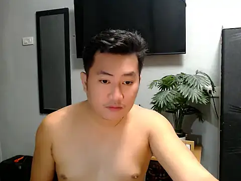 Bigdaddybear888 online show from July 15, 2026, 6:15 pm