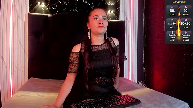 Snapshot of _Macadamiia_ chatting on March 5, 2026, 3:36 am Macadamiia online show from March 5, 2026, 3:36 am