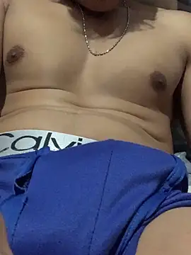 Snapshot of Tu_gymrat chatting on March 3, 2026, 5:36 am Tu gymrat online show from March 3, 2026, 5:36 am