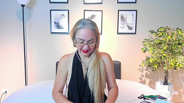 Victoria Firee online show from April 7, 2026, 12:07 pm