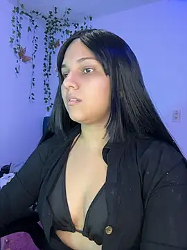 Snapshot of aurora_bela chatting on July 24, 2026, 1:45 am aurora bela online show from July 24, 2026, 1:45 am