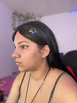 Snapshot of aurora_bela chatting on July 13, 2026, 4:50 pm aurora bela online show from July 13, 2026, 4:50 pm