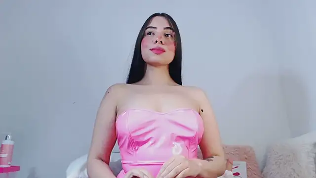 Juliette a online show from February 26, 2026, 5:40 am