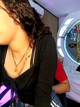 Snapshot of ritzabeth_daniel chatting on April 17, 2026, 2:36 am ritzabeth daniel online show from April 17, 2026, 2:36 am