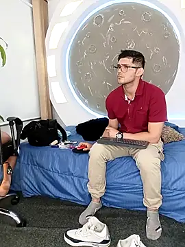 Snapshot of ritzabeth_daniel chatting on March 16, 2026, 2:19 am ritzabeth daniel online show from March 16, 2026, 2:19 am