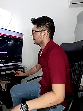 Snapshot of ritzabeth_daniel chatting on March 19, 2026, 2:11 am ritzabeth daniel online show from March 19, 2026, 2:11 am