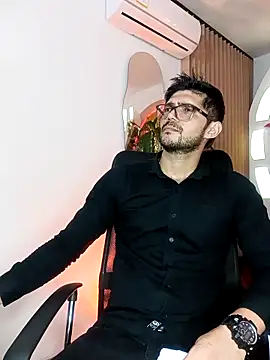 Snapshot of ritzabeth_daniel chatting on April 11, 2026, 2:19 am ritzabeth daniel online show from April 11, 2026, 2:19 am