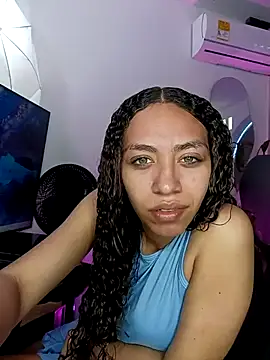 Snapshot of ritzabeth_daniel chatting on March 15, 2026, 2:18 am ritzabeth daniel online show from March 15, 2026, 2:18 am