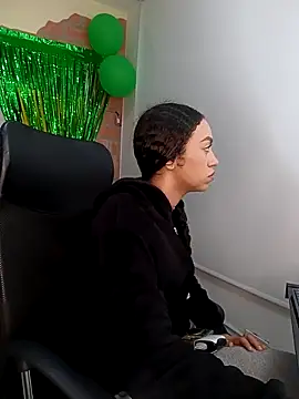 Snapshot of ritzabeth_daniel chatting on April 5, 2026, 9:10 pm ritzabeth daniel online show from April 5, 2026, 9:10 pm