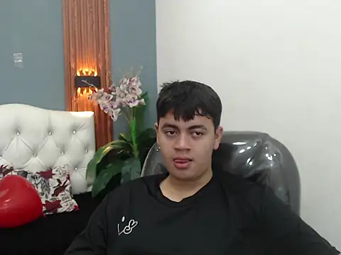 Snapshot of Thiago_saenzz chatting on March 1, 2026, 5:35 pm Thiago saenzz online show from March 1, 2026, 5:35 pm