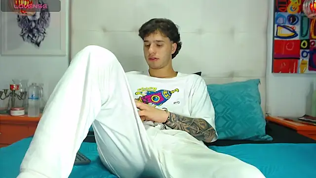 EXCLUSIVE8 online show from March 19, 2026, 4:34 am