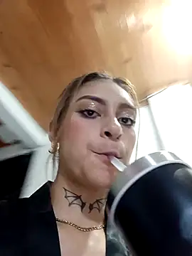 agathamoont online show from February 27, 2026, 2:12 am