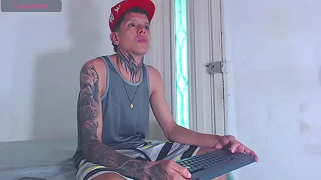 gabriel reyes21 online show from August 4, 2026, 6:56 pm